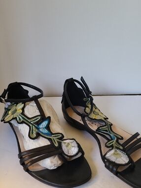 Brighton Canopy Black  Floral Embroidery Sandles 6M Made In Italy